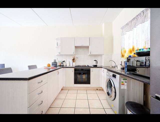 2 BEDROOM APARTMENT SOLD IN HALFWAY GARDENS